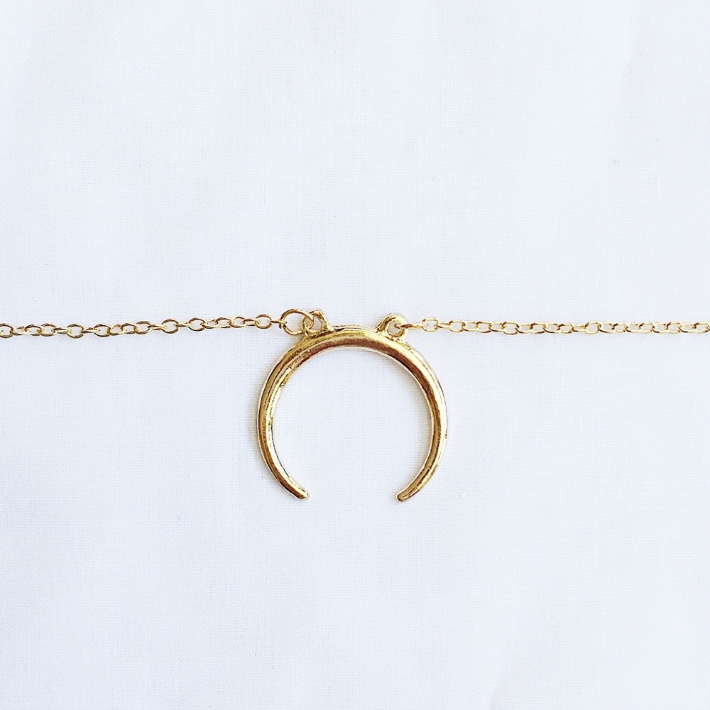 moonside necklace